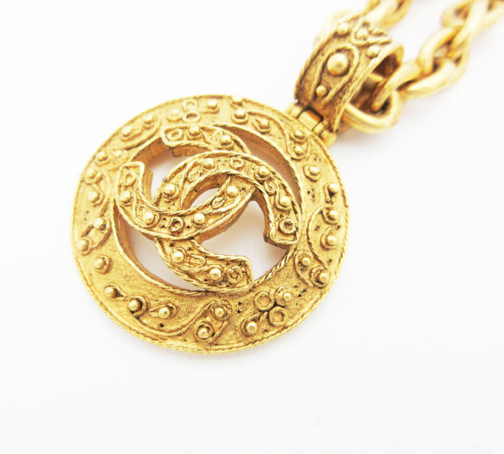 Chanel Cc Logo Round Vintage Necklace #355032C84B